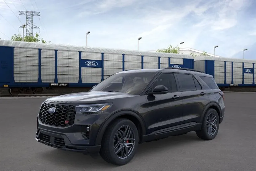 2025 Ford Explorer ST photo 1