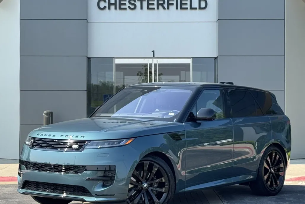 2023 Land Rover Range Rover Sport SE photo 1