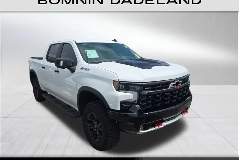 2025 Chevrolet Silverado 1500 ZR2 photo 1