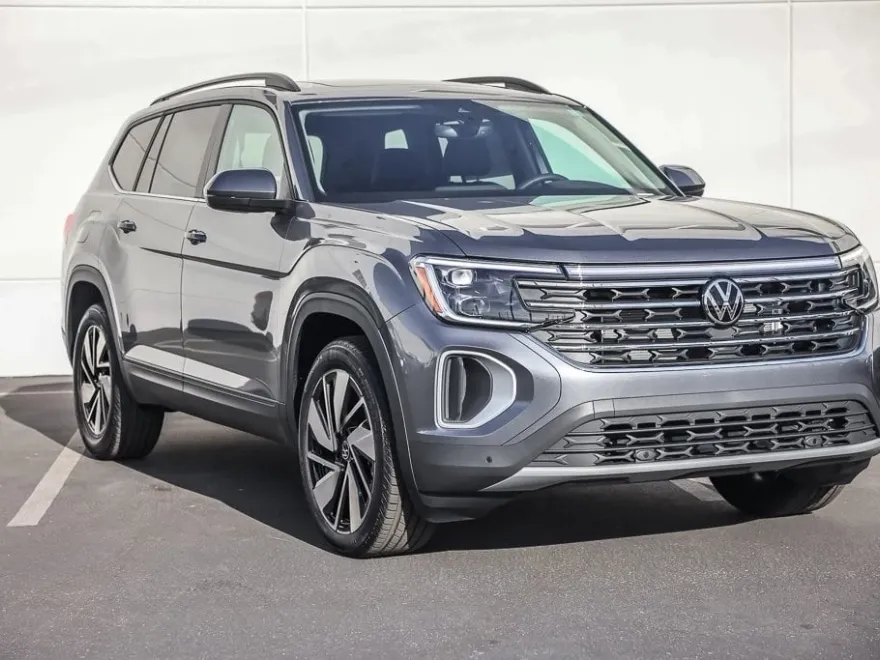 2026 Volkswagen Atlas SE Technology photo 1