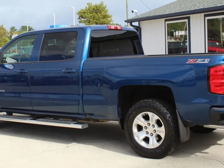 2016 Chevrolet Silverado 1500 Z71 LT photo 1