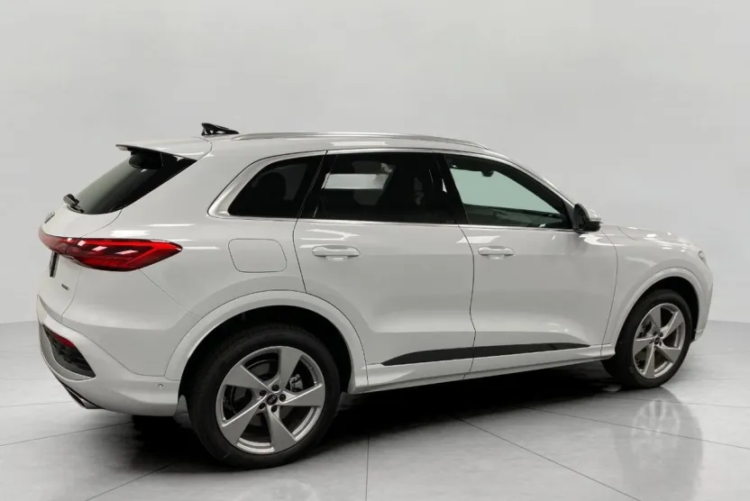 2025 Audi Q5 Premium Plus TFSI photo 1