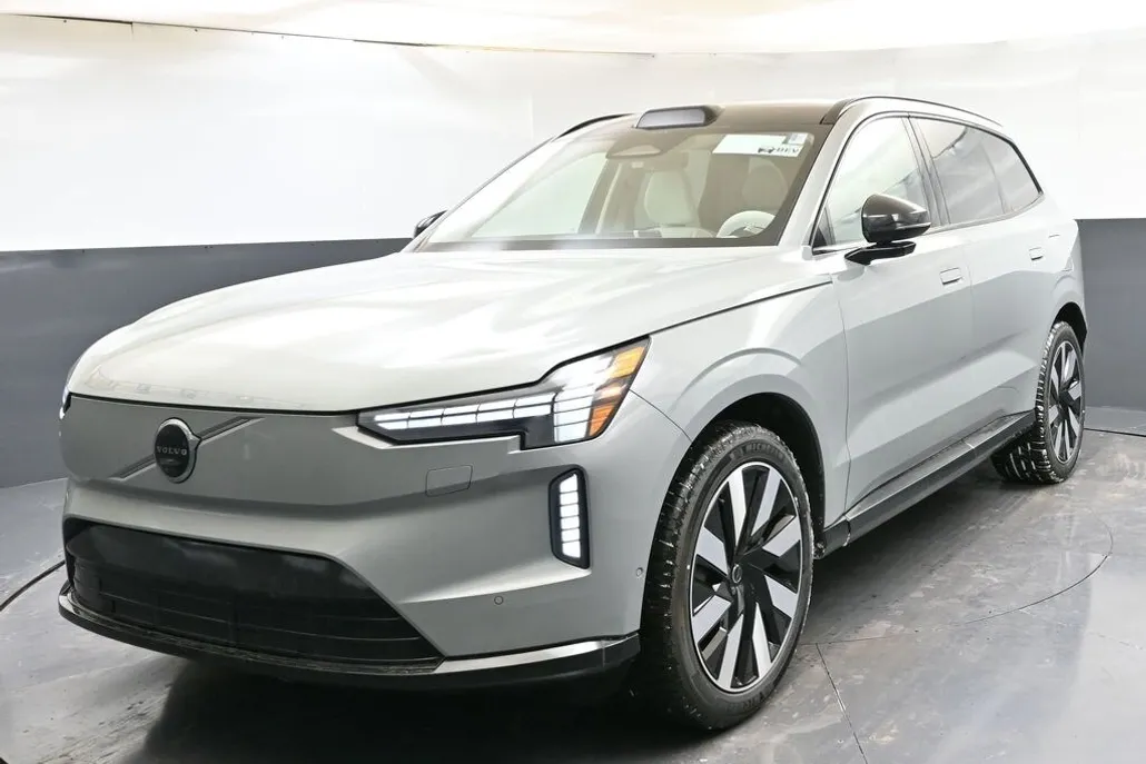 2025 Volvo EX90 Twin Motor Ultra photo 1
