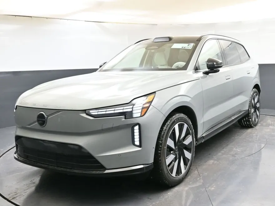 2025 Volvo EX90 Twin Motor Ultra photo 1