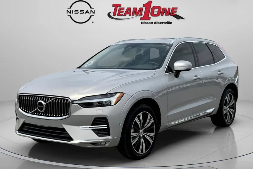 2023 Volvo XC60 B5 Plus photo 1