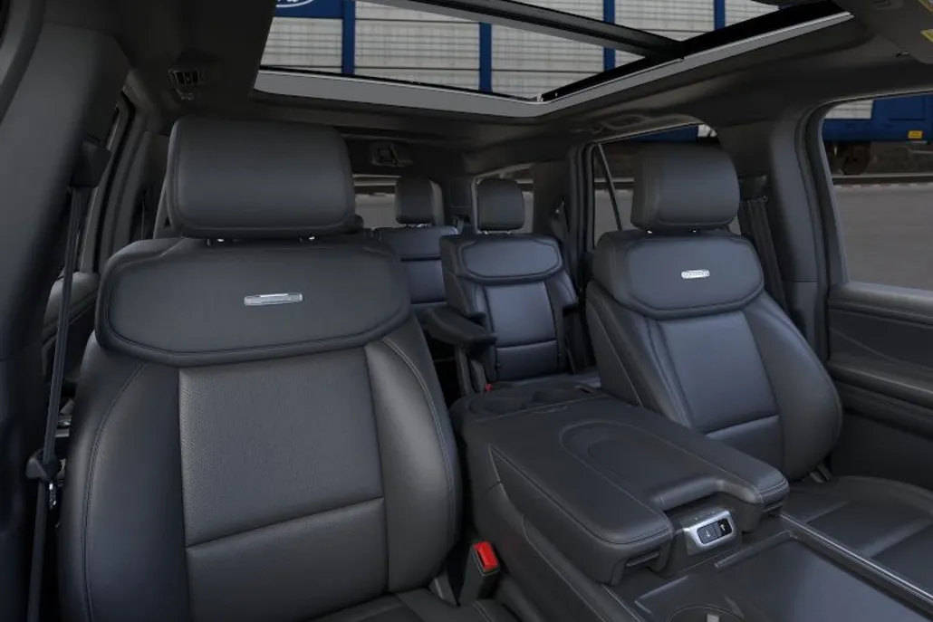 2025 Ford Expedition Platinum photo 7