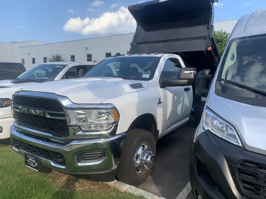 2023 Ram 3500 Tradesman photo 1
