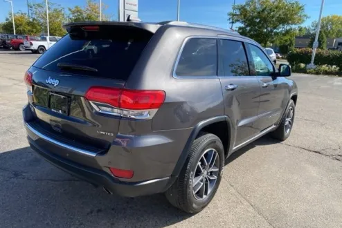 2018 Jeep Grand Cherokee Limited photo 2