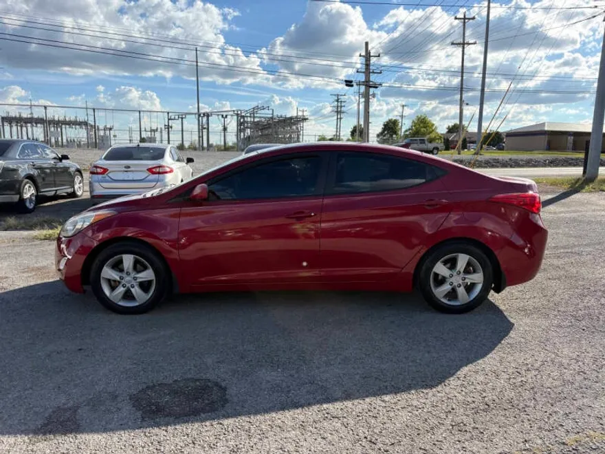 2013 Hyundai Elantra GLS photo 1