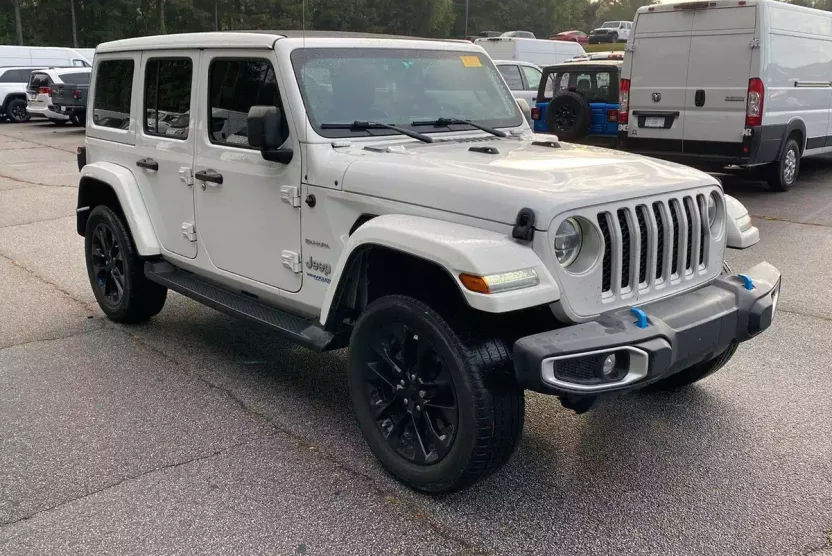 2022 Jeep Wrangler 4xe Unlimited Sahara photo 1