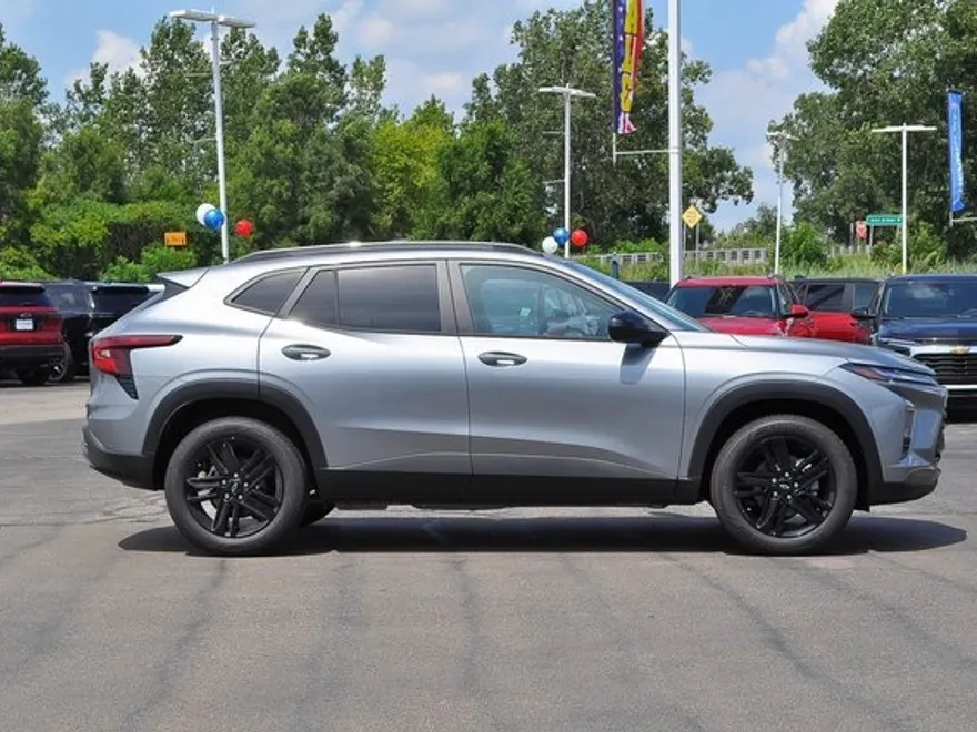 2025 Chevrolet Trax ACTIV photo 1