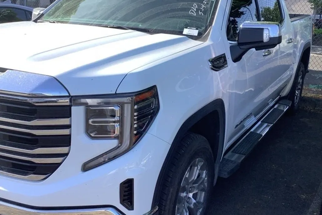 2024 Gmc Sierra 1500 SLT photo 1