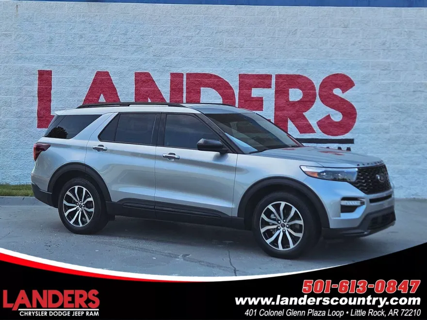 2023 Ford Explorer ST photo 1