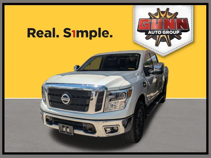 2017 Nissan Titan S photo 1