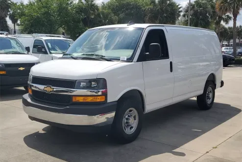 2025 Chevrolet Express Cargo 2500 photo 2