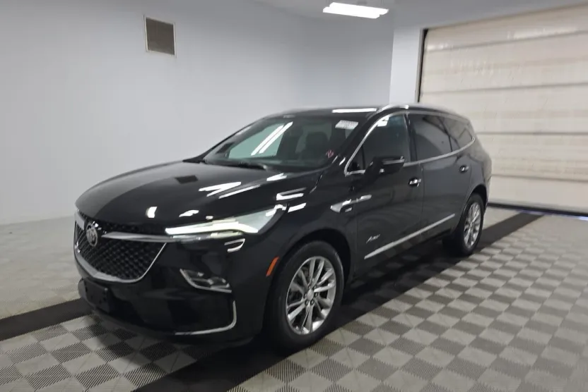 2022 Buick Enclave Avenir photo 1