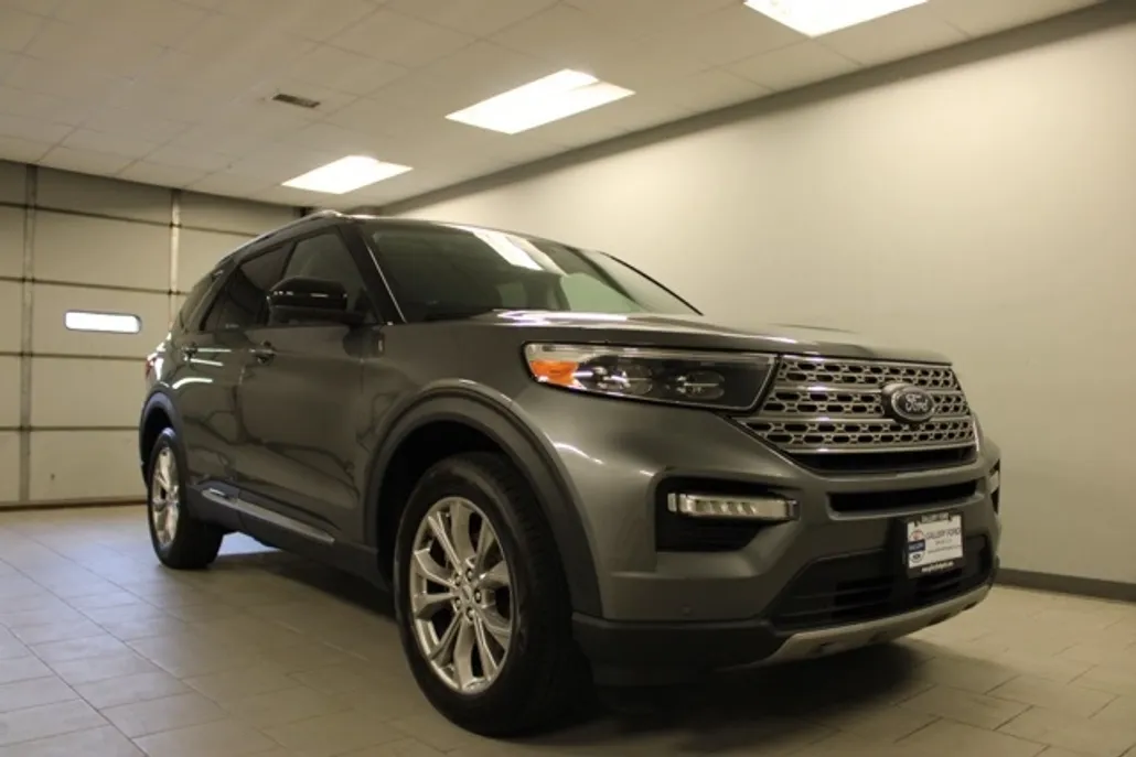 2023 Ford Explorer Limited photo 1