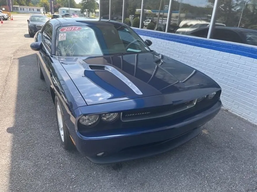 2014 Dodge Challenger R/T photo 1