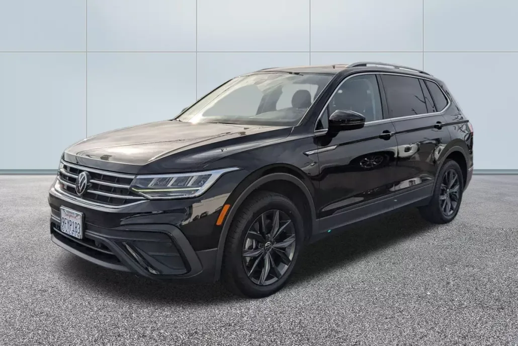 2023 Volkswagen Taos S photo 1