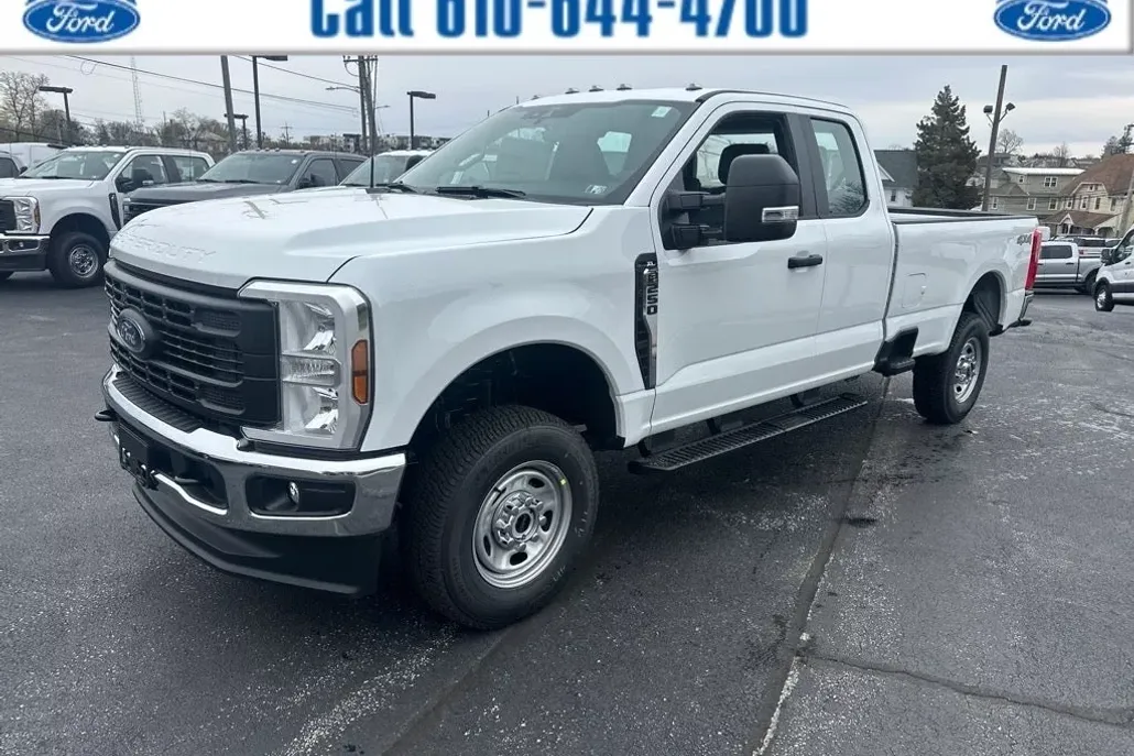 2025 Ford F-250 photo 1