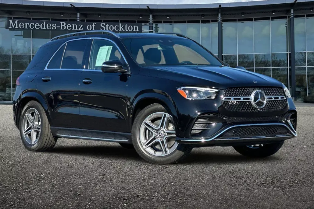 2025 Mercedes Benz GLE 580 photo 1