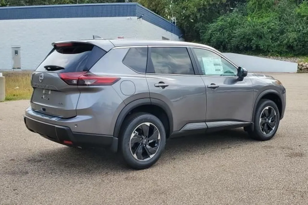 2026 Nissan Rogue SV photo 1