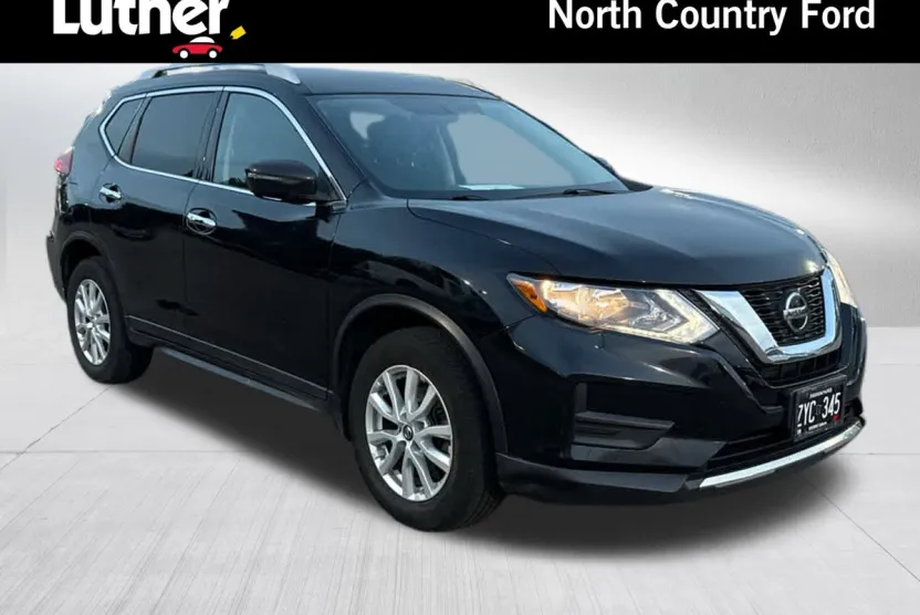 2018 Nissan Rogue SV photo 1