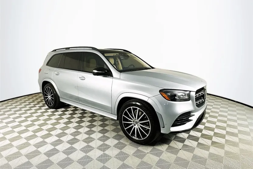 2023 Mercedes Benz GLS 450 4MATIC photo 1