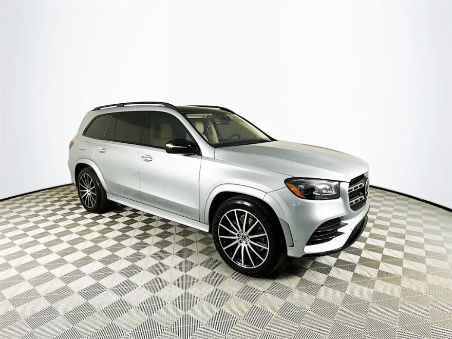 2023 Mercedes Benz GLS 450 4MATIC photo 1