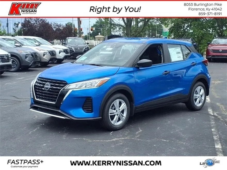 2025 Nissan Kicks Play S photo 1
