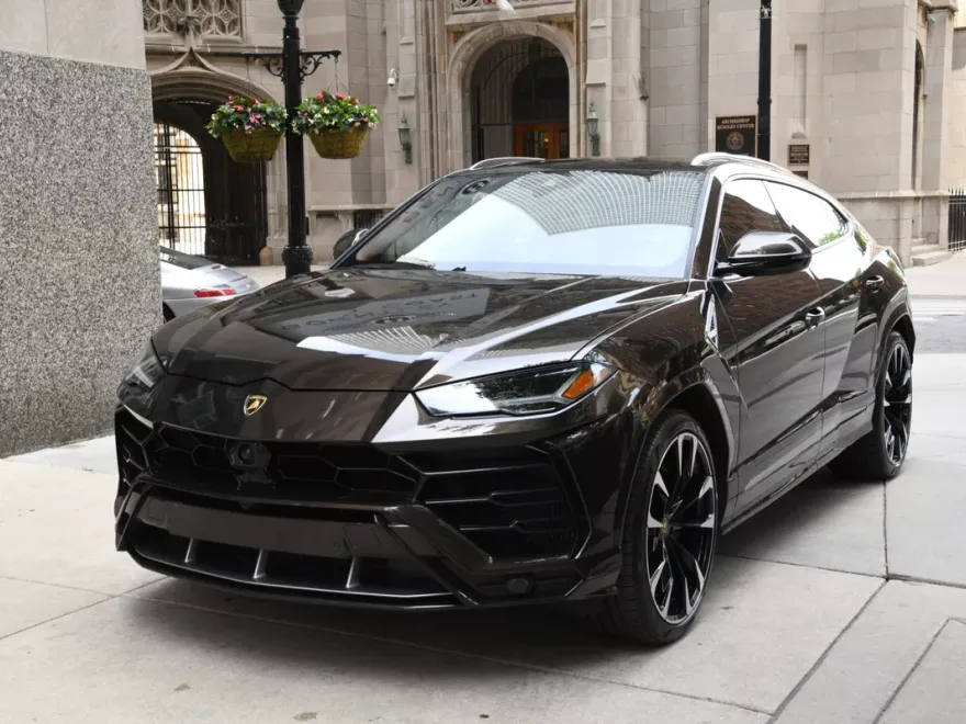 2021 Lamborghini Urus photo 1