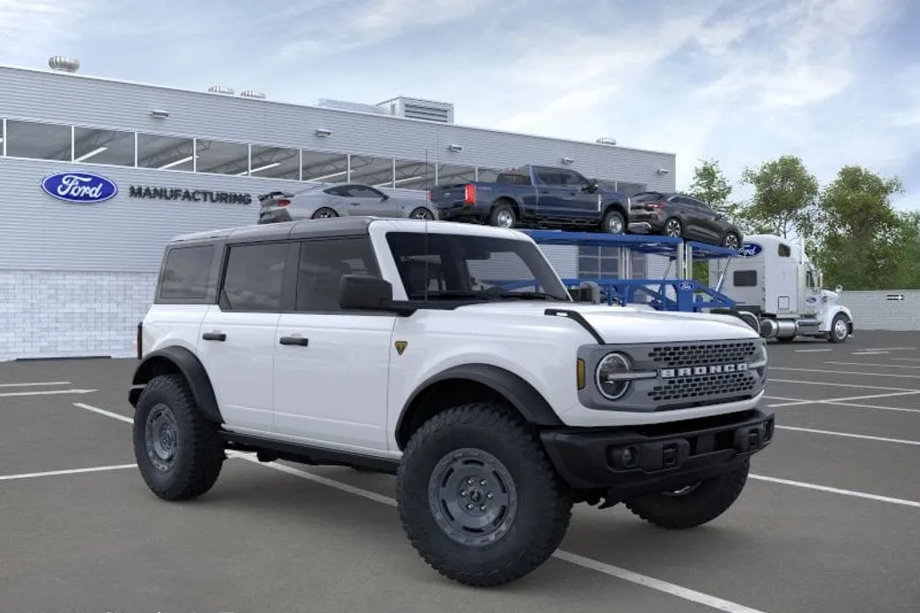 2025 Ford Bronco Badlands photo 1