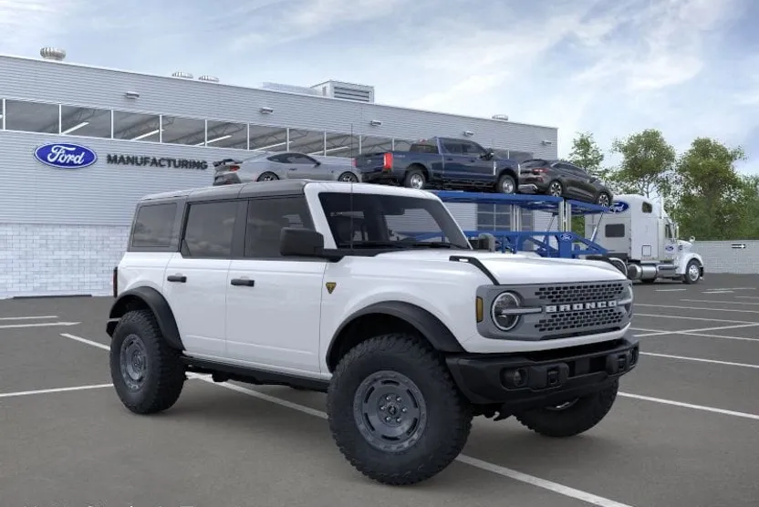 2025 Ford Bronco Badlands photo 1