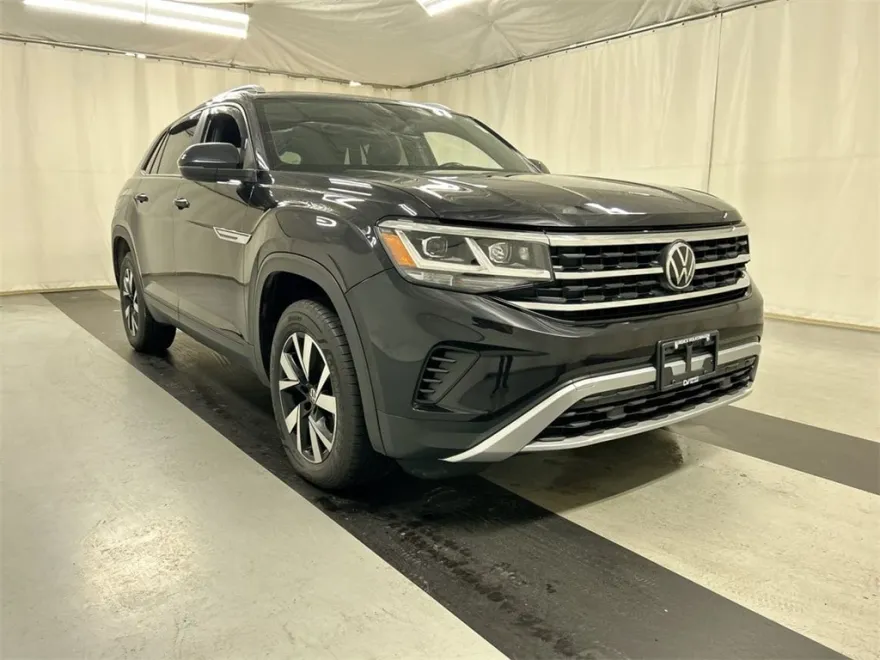 2021 Volkswagen Atlas Cross Sport SE photo 1