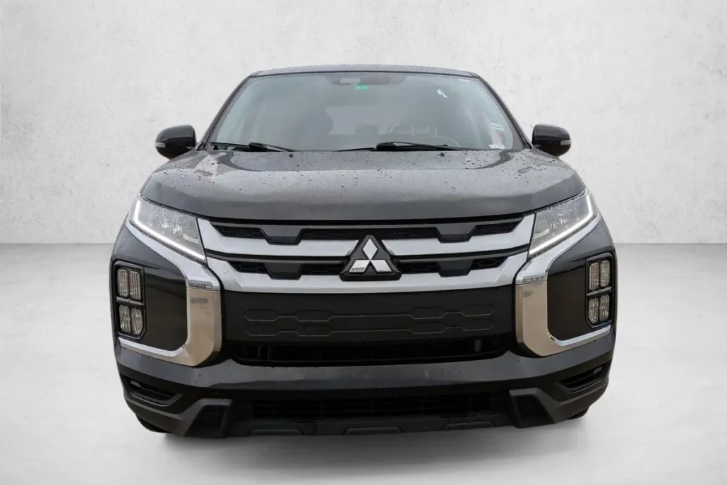 2021 Mitsubishi Outlander Sport LE photo 1