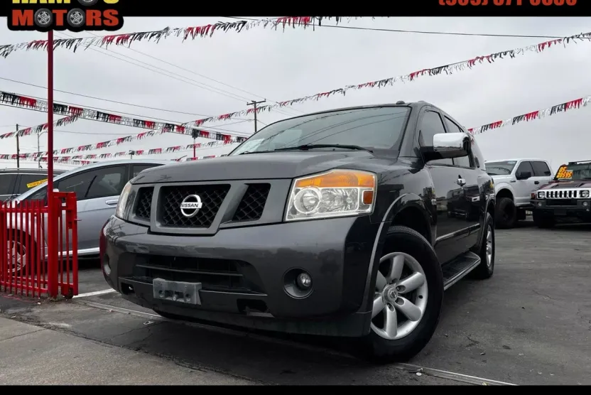 2011 Nissan Armada SV photo 1