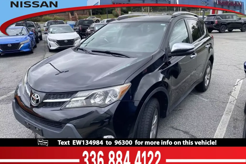 2014 Toyota RAV4 XLE photo 1