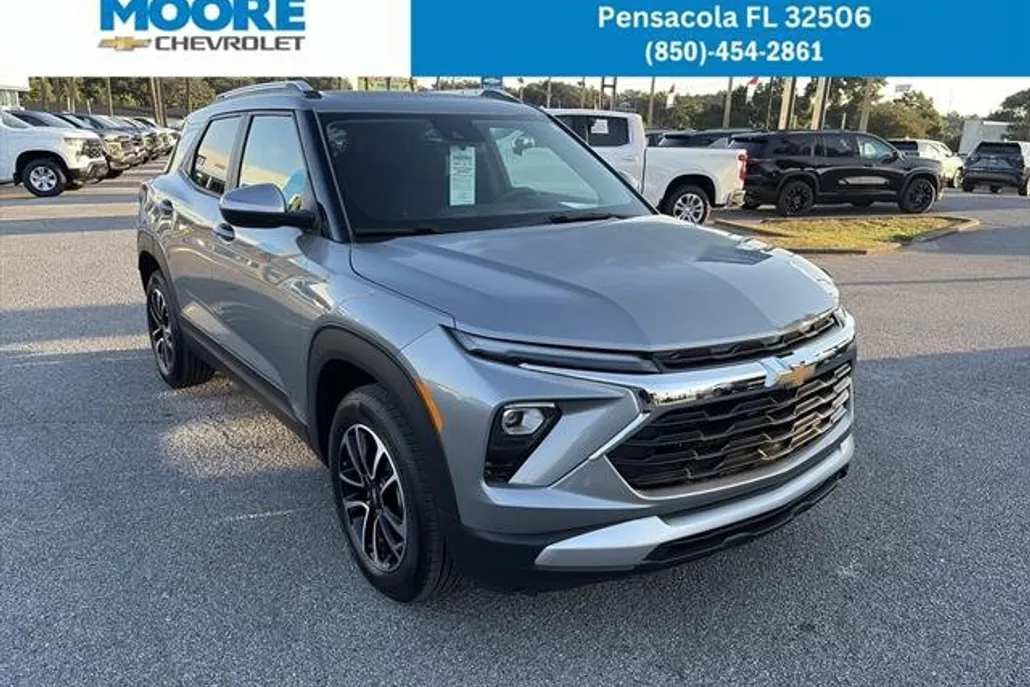 2026 Chevrolet Trailblazer LT photo 1