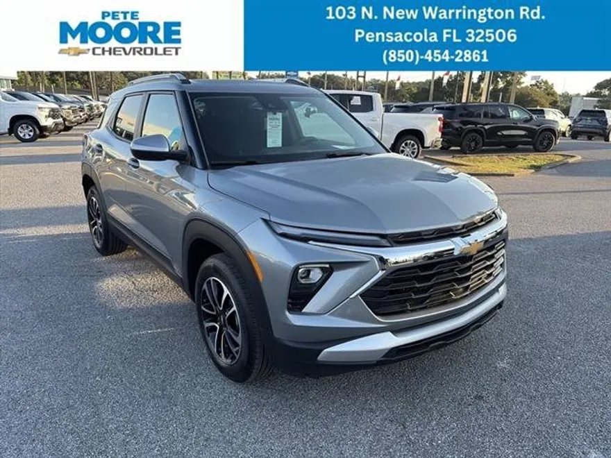 2026 Chevrolet Trailblazer LT photo 1