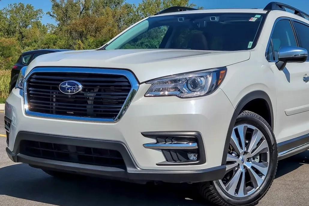 2022 Subaru Ascent Touring photo 1