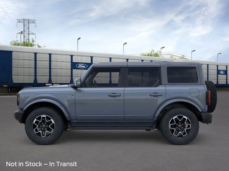 2025 Ford Bronco Outer Banks photo 1
