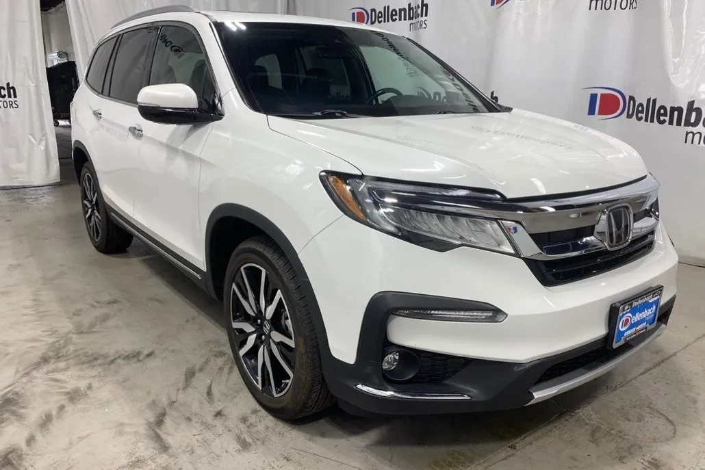 2022 Honda Pilot Touring photo 1