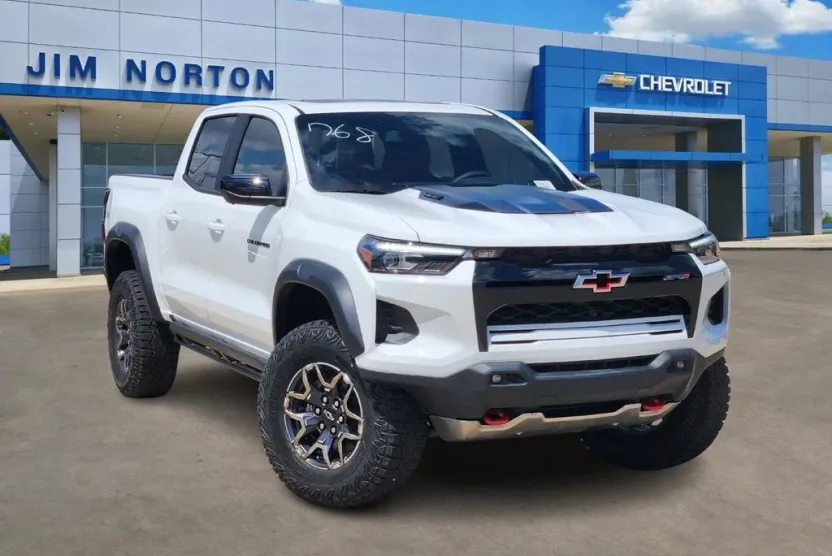 2026 Chevrolet Colorado ZR2 photo 1
