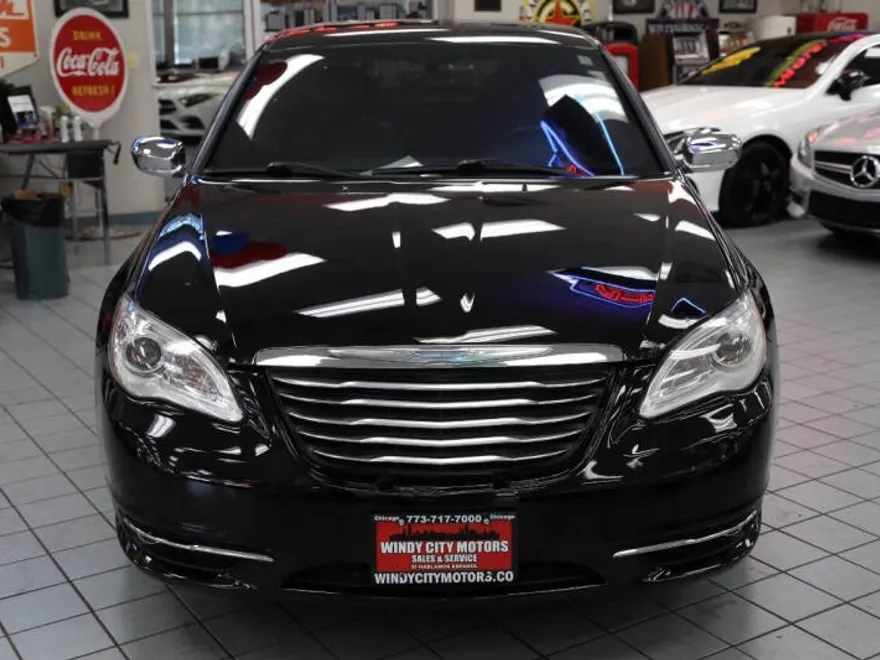 2012 Chrysler 200 Limited photo 1
