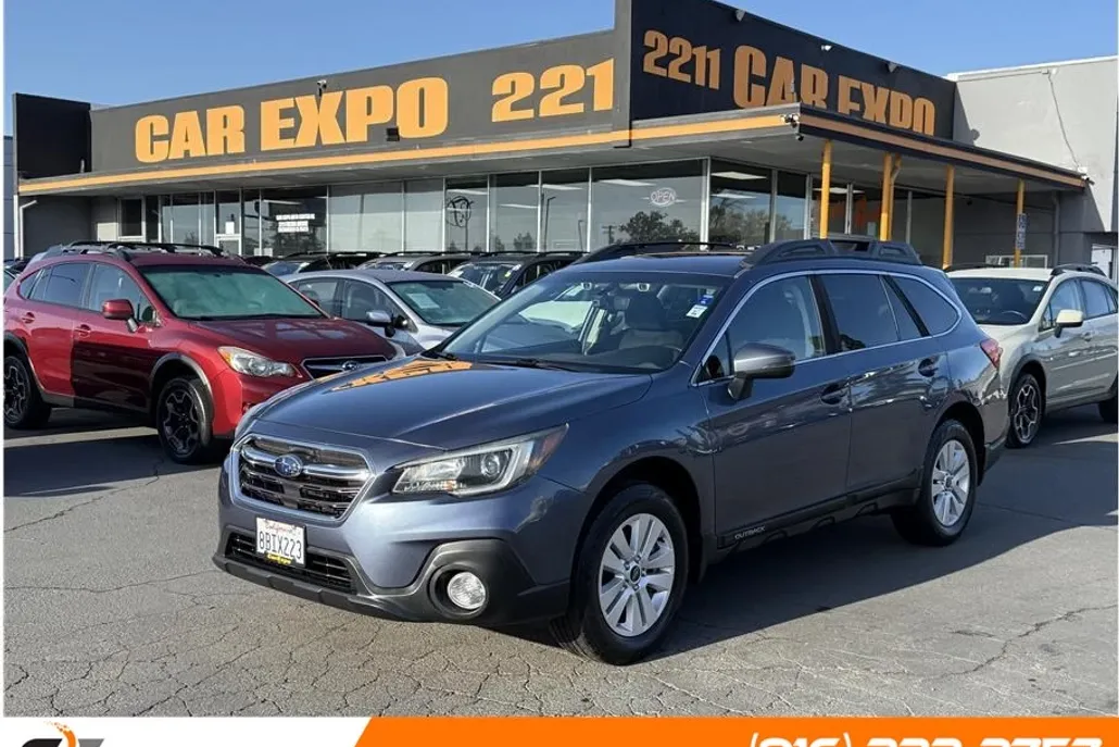 2018 Subaru Outback 2.5i Premium photo 1