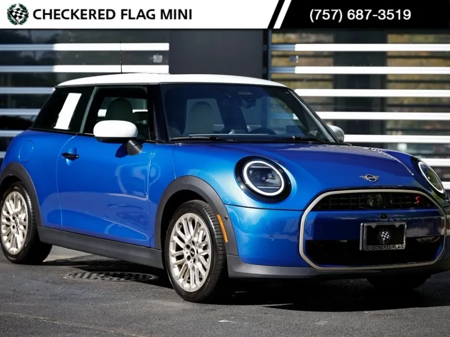 2025 Mini Cooper S Iconic photo 1