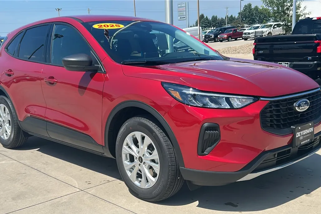 2025 Ford Escape Active photo 1