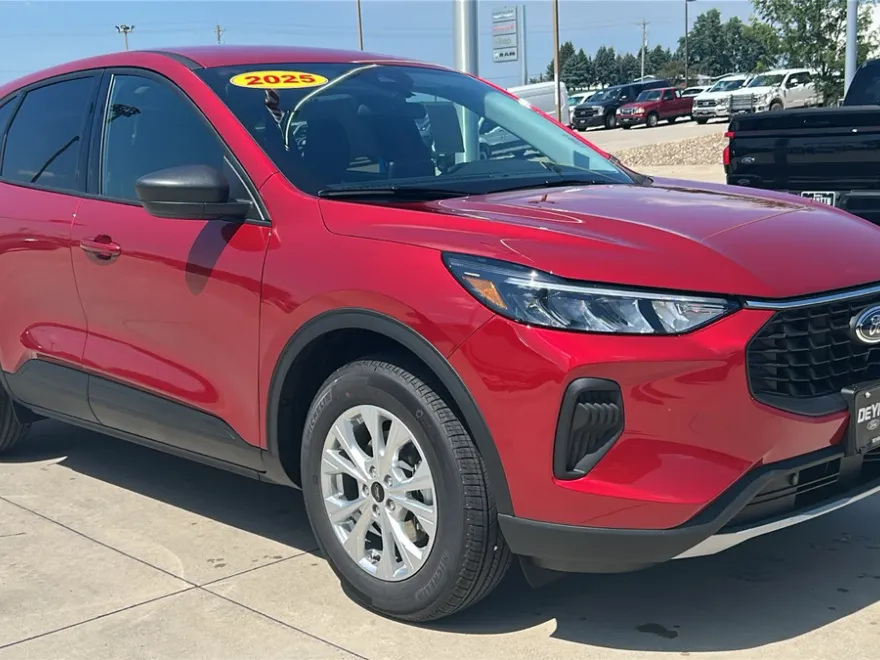2025 Ford Escape Active photo 1