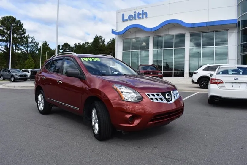 2015 Nissan Rogue Select S photo 1
