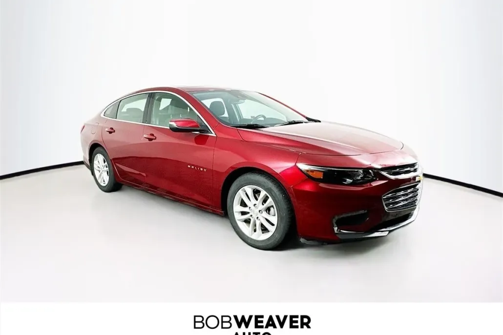 2017 Chevrolet Malibu photo 1